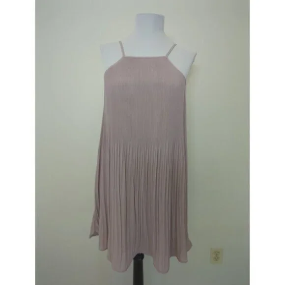 Glamorous | Dresses | Glamorous Brand Dusty Pink Pleated Dress Size S | Poshmark Glamorous | Dresses | Glamorous Brand Dusty Pink Pleated Dress Size S | Poshmark